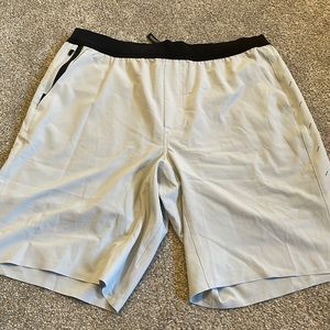 Ten Thousand interval short light gray XL (lined)